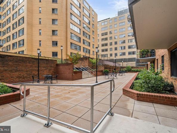 1718 P Street NW 316, Washington DC 20036