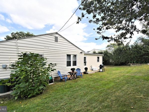 208 Suffolk Road, Fairless Hills PA 19030