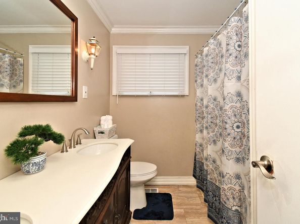 208 Suffolk Road, Fairless Hills PA 19030