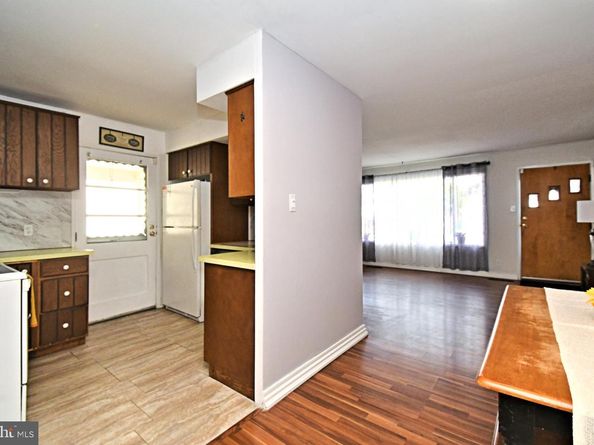 208 Suffolk Road, Fairless Hills PA 19030