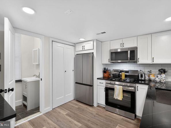 529 S 17TH Street, Philadelphia PA 19146