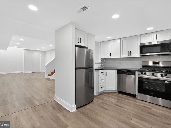 529 S 17TH Street, Philadelphia PA 19146