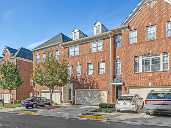 20377 Cottswold Terrace 73, Sterling VA 20165