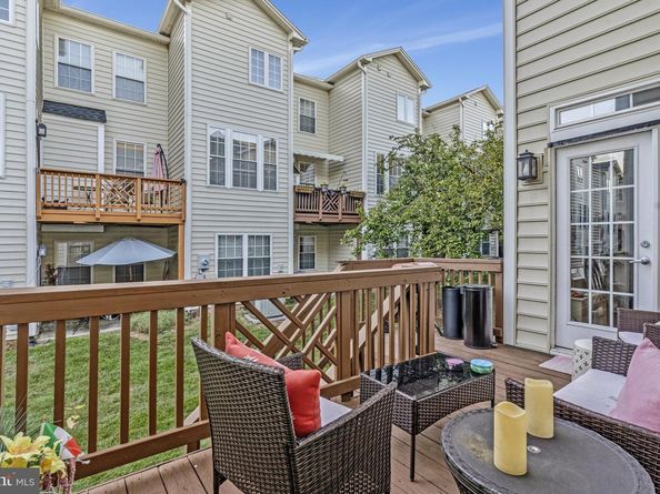 20377 Cottswold Terrace 73, Sterling VA 20165