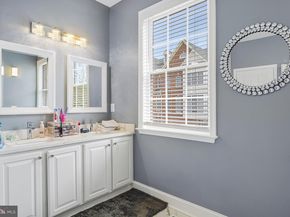 20377 Cottswold Terrace 73, Sterling VA 20165