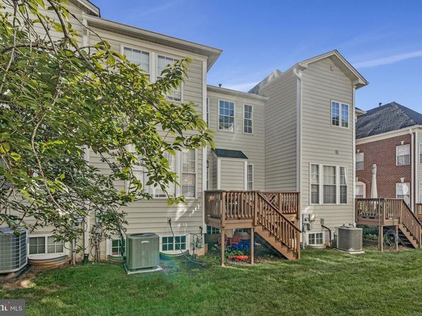 20377 Cottswold Terrace 73, Sterling VA 20165