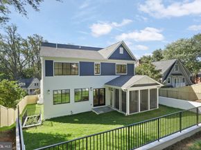 2541 23rd Road N, Arlington VA 22207