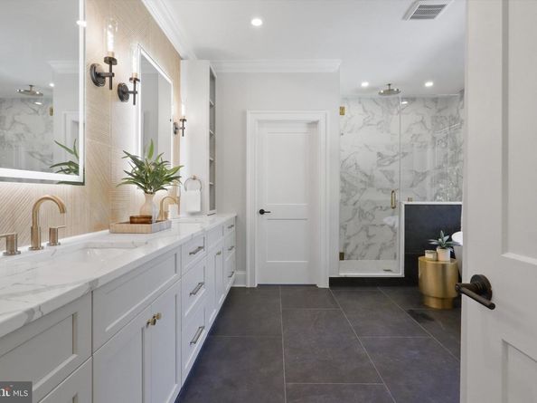 2541 23rd Road N, Arlington VA 22207