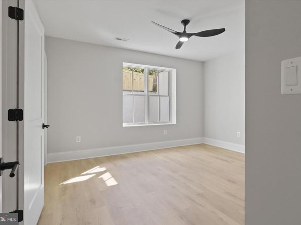 2541 23rd Road N, Arlington VA 22207