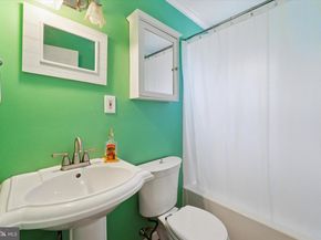 339 Sutton Avenue, Folsom PA 19033