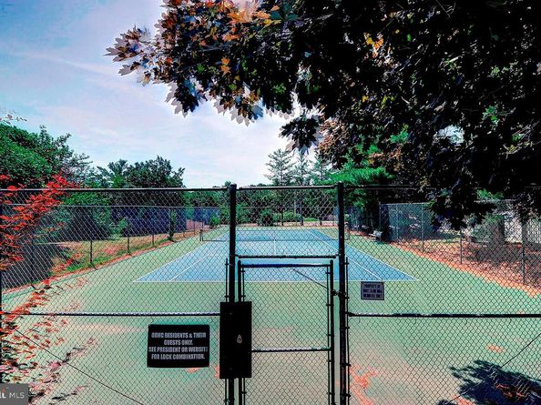 12913 Alton Square 210, Herndon VA 20170