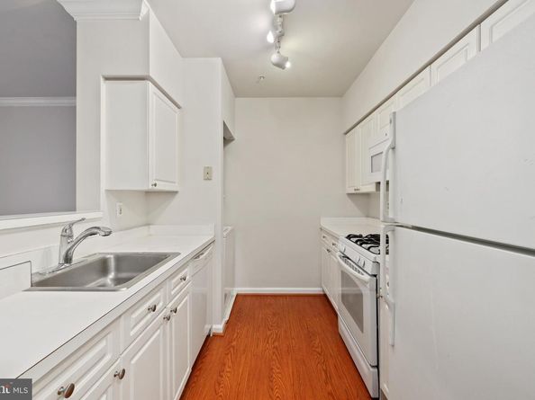 12913 Alton Square 210, Herndon VA 20170