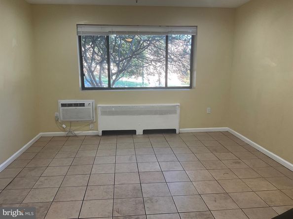 6 Galveston Street SW 103, Washington DC 20032