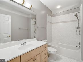904 Mackall Avenue, Mclean VA 22101