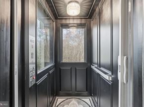 904 Mackall Avenue, Mclean VA 22101