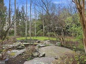 904 Mackall Avenue, Mclean VA 22101