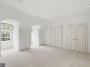 904 Mackall Avenue, Mclean VA 22101