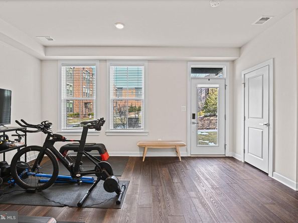 13007 Hattontown Square, Herndon VA 20171