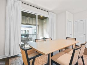 13007 Hattontown Square, Herndon VA 20171