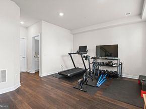 13007 Hattontown Square, Herndon VA 20171