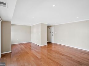 206 Park Terrace Court SE 38, Vienna VA 22180