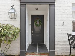 216 N Pitt Street, Alexandria VA 22314