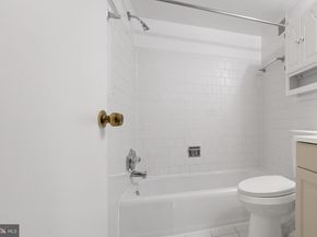 1239 Vermont Avenue NW 1009, Washington DC 20005