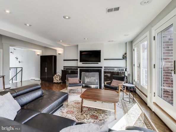 2370 Champlain Street NW 34, Washington DC 20009