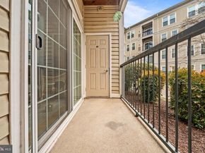 2321 25TH Street S 2106, Arlington VA 22206