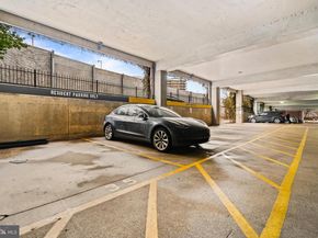 2321 25TH Street S 2106, Arlington VA 22206