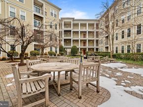 2321 25TH Street S 2106, Arlington VA 22206