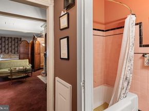 1017 Clinton Street, Philadelphia PA 19107