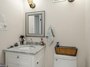 10713 Valley Forge Circle 713, King Of Prussia PA 19406