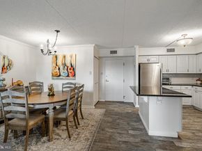 10713 Valley Forge Circle 713, King Of Prussia PA 19406