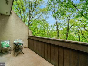 2240 S Randolph Street 2, Arlington VA 22204