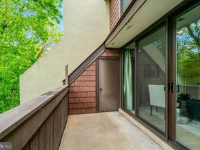 2240 S Randolph Street 2, Arlington VA 22204