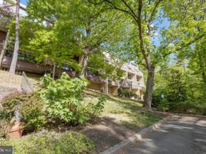 2240 S Randolph Street 2, Arlington VA 22204