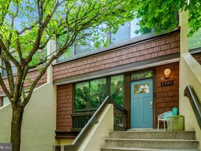 2240 S Randolph Street 2, Arlington VA 22204