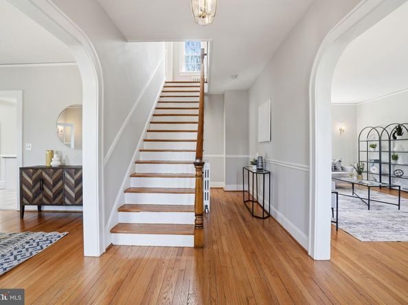 1805 Army Navy Drive, Arlington VA 22202
