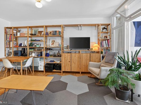1 Scott Circle NW 106, Washington DC 20036