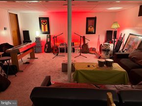 220 County Line Road, Philadelphia PA 19116