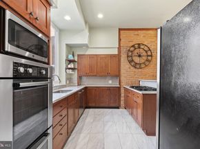 614 S 10TH Street, Philadelphia PA 19147