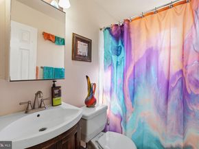 2200 15TH Street NE, Washington DC 20018