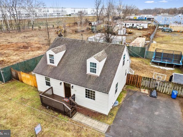 29 3rd Street, Morrisville PA 19067