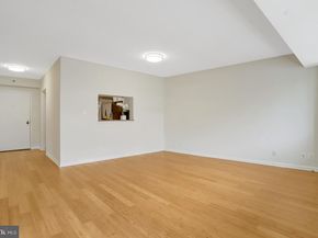 1805 Crystal Drive 1014S, Arlington VA 22202