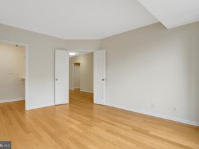 1805 Crystal Drive 1014S, Arlington VA 22202
