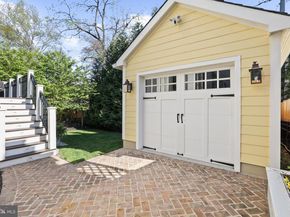 2600 12TH Street N, Arlington VA 22201