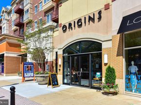 2600 12TH Street N, Arlington VA 22201