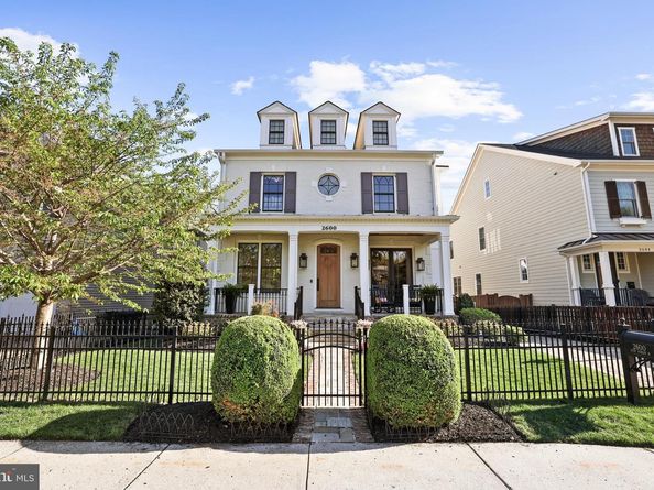 2600 12TH Street N, Arlington VA 22201