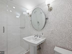 2600 12TH Street N, Arlington VA 22201